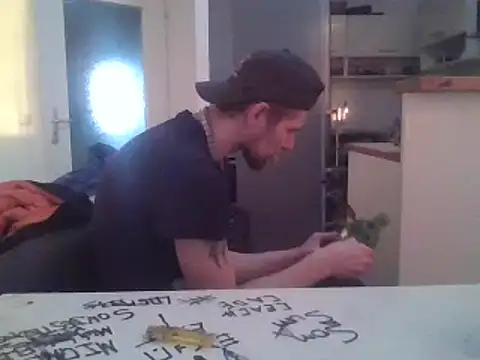 ThePython666 online show from March 19, 5:06 pm