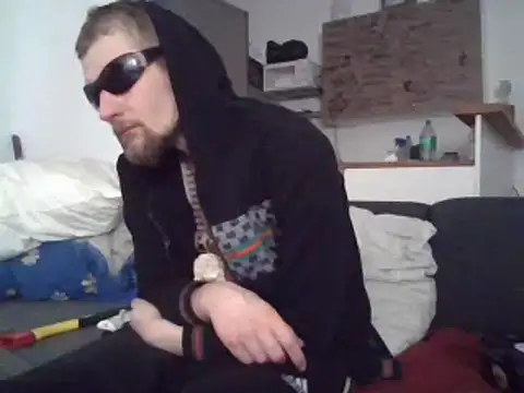 ThePython666 online show from March 21, 2:50 am