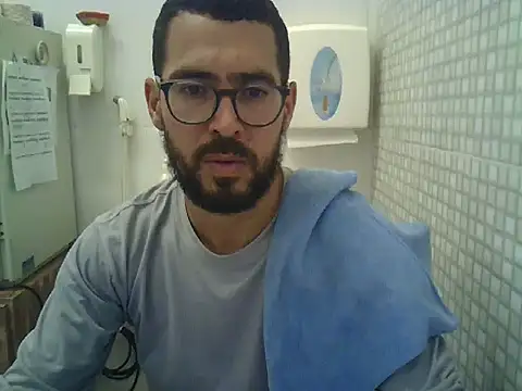 Snapshot of pdasgyn chatting on October 30, 6:30 pm pdasgyn online show from October 30, 6:30 pm