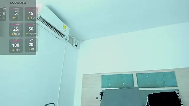 sexyvioletvalerious online show from February 25, 3:43 pm