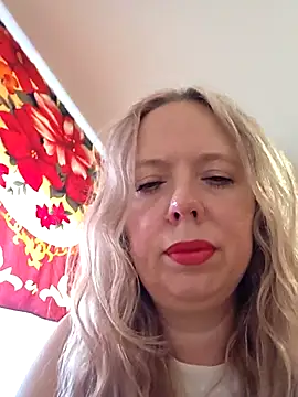 Irina3718 online show from July 21, 9:22 am
