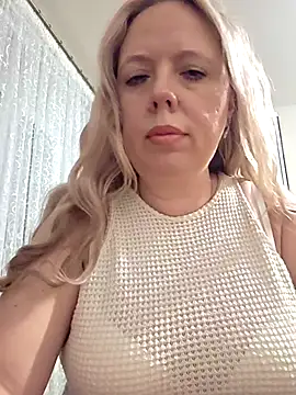 Irina3718 online show from July 22, 8:22 pm