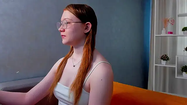 luv tessa online show from March 12, 1:12 am