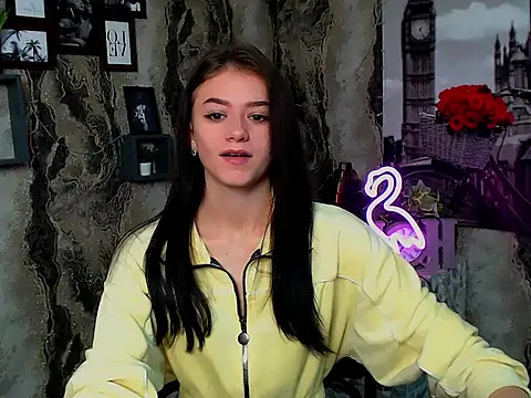 Snapshot of LanaTey chatting on October 14, 4:57 am LanaTey online show from October 14, 4:57 am