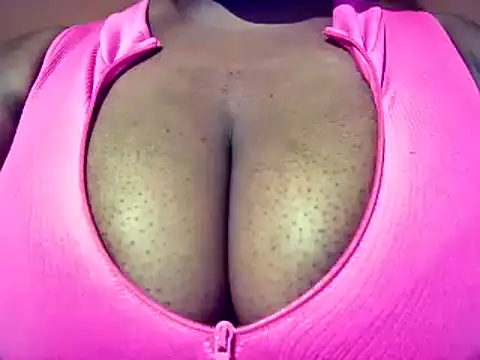 sexyamanda  online show from February 19, 6:42 am