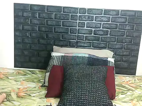 clover cams1874 online show from May 6, 5:07 pm