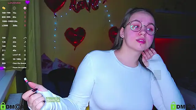 Lilysweet13 online show from February 26, 9:03 pm