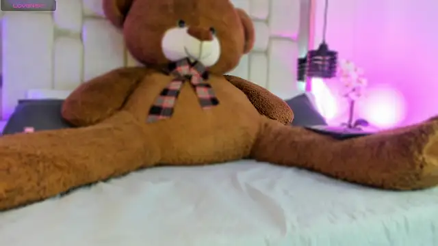 Daia Ortiz online show from February 12, 8:15 pm