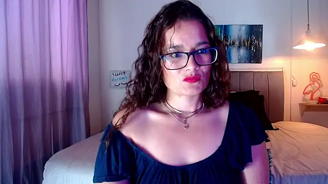 Rose Thompson1 online show from March 15, 5:26 pm