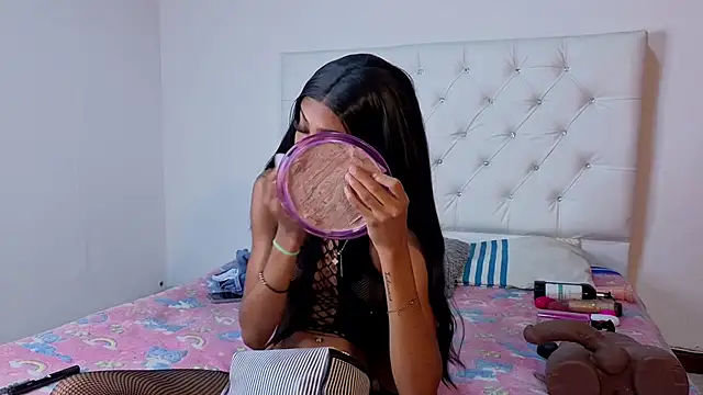 megan stathann online show from February 4, 10:04 pm