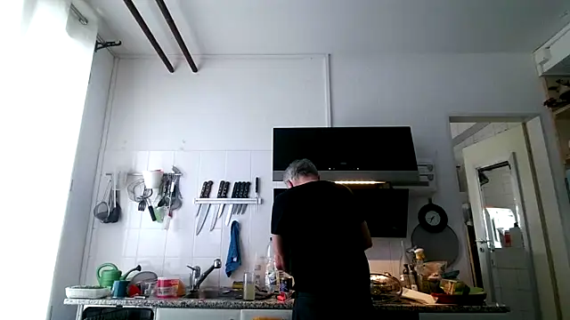 Berg Boy online show from February 19, 12:34 pm