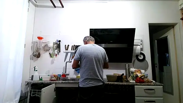 Berg Boy online show from June 2, 3:41 am