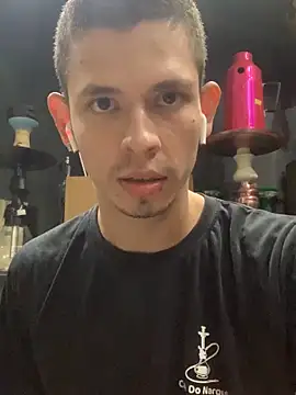 Snapshot of craxybaby chatting on March 18, 1:43 am craxybaby online show from March 18, 1:43 am