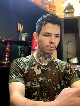 Snapshot of craxybaby chatting on October 31, 1:12 pm craxybaby online show from October 31, 1:12 pm