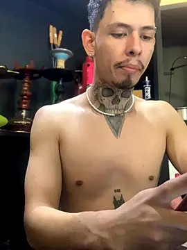 Snapshot of craxybaby chatting on November 11, 1:11 pm craxybaby online show from November 11, 1:11 pm