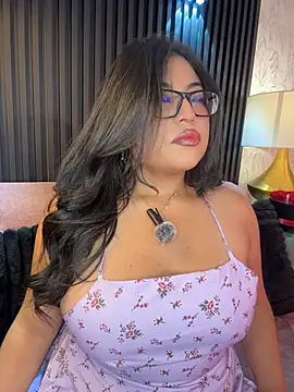 Snapshot of Alexa_Madisson chatting on July 22, 7:05 pm Alexa Madisson online show from July 22, 7:05 pm
