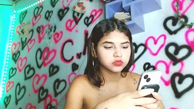 Snapshot of kityy_playful chatting on November 13, 4:44 am kityy playful online show from November 13, 4:44 am