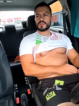 Snapshot of sexylandcool chatting on March 22, 11:42 am sexylandcool online show from March 22, 11:42 am