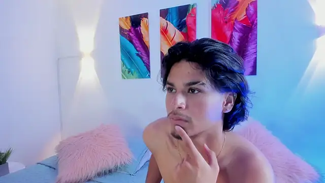 MathewAdams online show from December 2, 6:25 pm