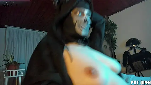 cos operator online show from March 1, 7:05 pm