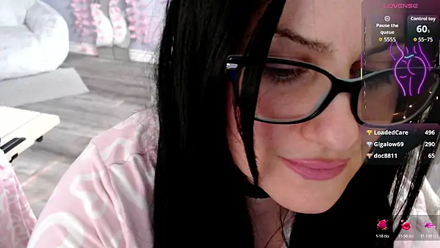 BellaStar84 online show from April 29, 5:30 pm