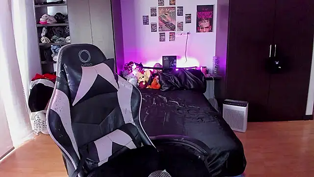 xIce Boy online show from March 10, 3:17 pm