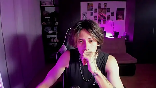 xIce Boy online show from May 1, 1:10 am