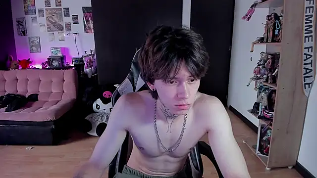 xIce Boy online show from June 7, 3:49 pm