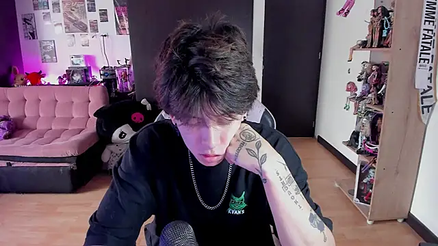 xIce Boy online show from June 8, 1:33 pm