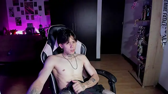 xIce Boy online show from June 14, 1:14 am