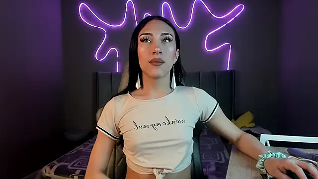 Snapshot of madison__rey chatting on December 4, 12:47 pm madison rey online show from December 4, 12:47 pm