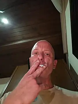 Snapshot of svenpfeifer chatting on July 8, 10:58 pm svenpfeifer online show from July 8, 10:58 pm