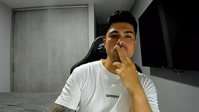 Dante Storm online show from November 22, 5:17 am