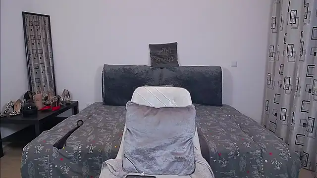 Snapshot of SharronAlexa chatting on November 28, 12:19 pm SharronAlexa online show from November 28, 12:19 pm