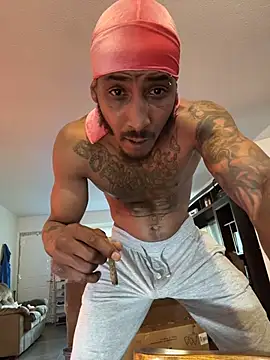 Snapshot of Foxdaguy chatting on December 19, 2:46 pm Foxdaguy online show from December 19, 2:46 pm