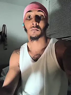 Snapshot of Foxdaguy chatting on February 7, 9:57 am Foxdaguy online show from February 7, 9:57 am