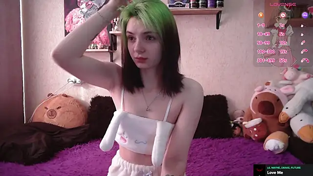 Snapshot of mavis_li chatting on October 2, 3:13 am mavis li online show from October 2, 3:13 am