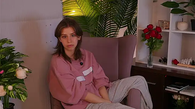 Snapshot of NormaCusson chatting on March 14, 5:35 pm NormaCusson online show from March 14, 5:35 pm