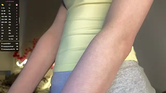 Snapshot of glamourr chatting on September 27, 9:14 am glamourr online show from September 27, 9:14 am