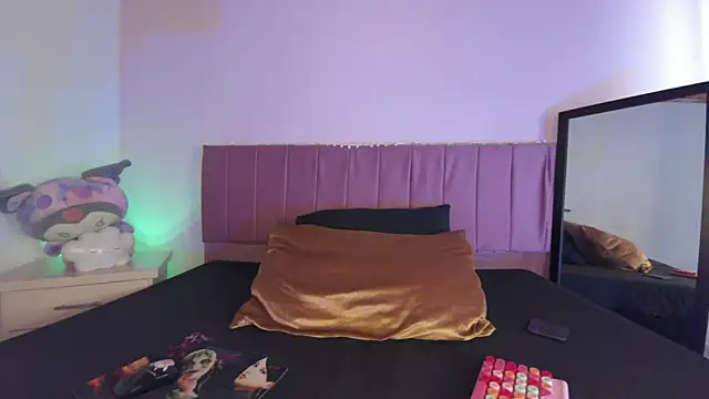 Snapshot of kitty-kryss chatting on September 27, 2:11 pm kitty-kryss online show from September 27, 2:11 pm