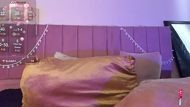 Snapshot of kitty-kryss chatting on November 10, 4:17 pm kitty-kryss online show from November 10, 4:17 pm