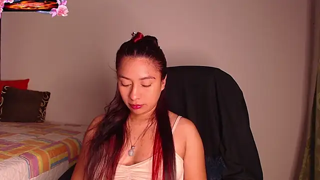 yes0225 online show from October 13, 3:23 pm