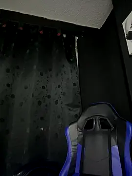 Snapshot of Tracy_KS chatting on November 27, 3:08 am Tracy KS online show from November 27, 3:08 am