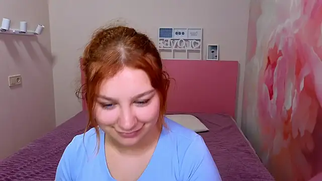 AngelinaLow online show from June 15, 11:23 am