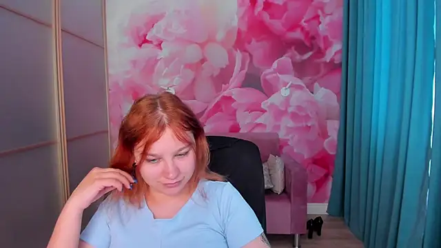 AngelinaLow online show from June 16, 11:24 am