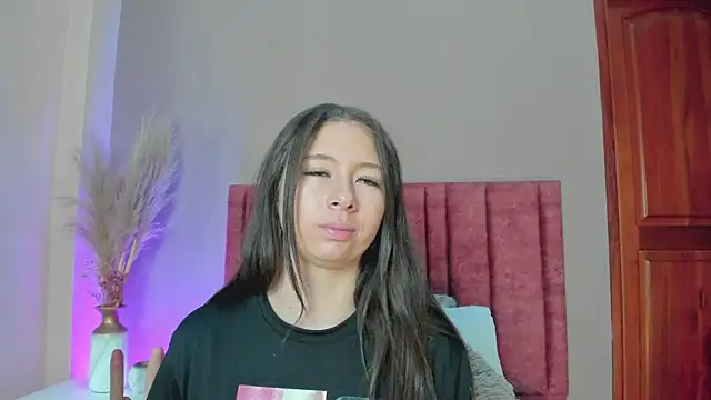 BeckyVidal online show from November 7, 12:21 am