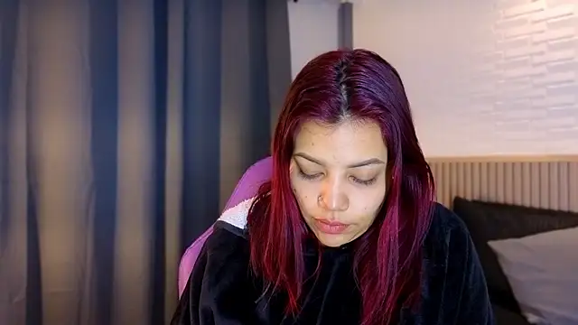 TiffanyWalk online show from January 10, 11:45 am