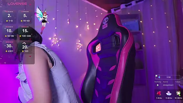 Madison Mayer online show from November 19, 1:00 pm