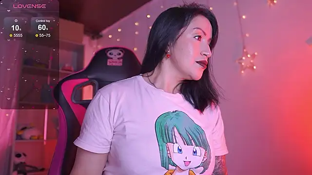 Madison Mayer online show from March 17, 12:30 pm