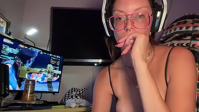 SpaceCowWhore online show from September 12, 1:38 am